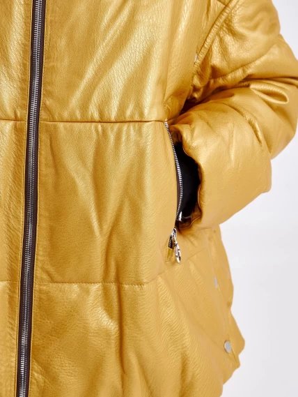 Короткий женский кожаный пуховик оверсайз с капюшоном премиум класса 3023, желтый, размер 44, артикул 25310-4