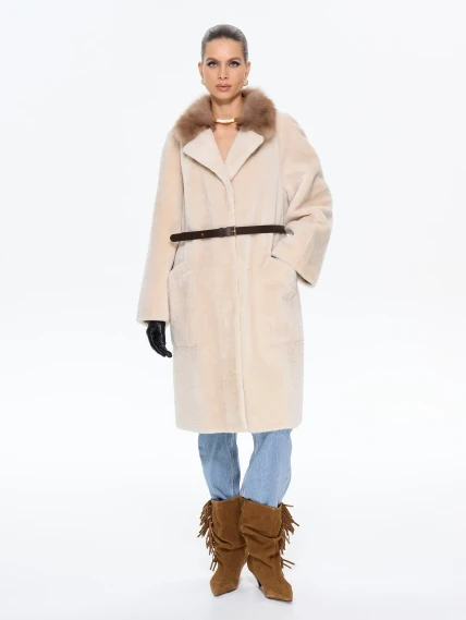 Женская дубленка свободного кроя с куницей 2070, бежевая, размер 48, артикул 65220-2