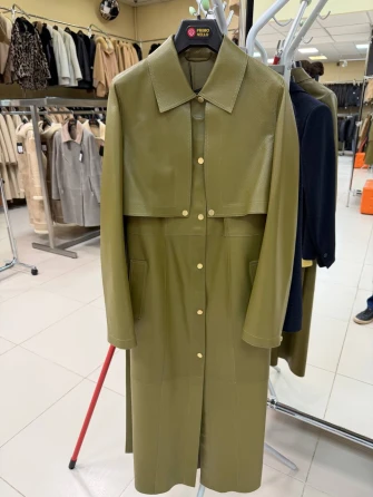 Зеленый женский длинный кожаный плащ 3103-0