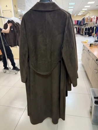 Коричневый женский замшевый плащ премиум класса 3113з-1